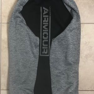 Under Armour Storm Hoodie - Youth XL